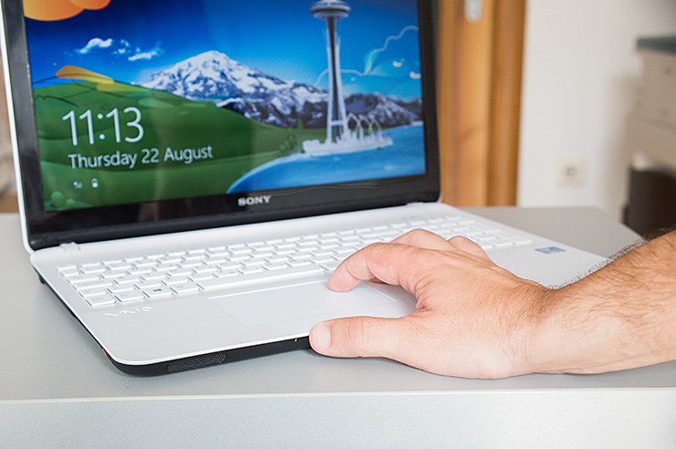 Sony Vaio Fit 15 (12).jpg